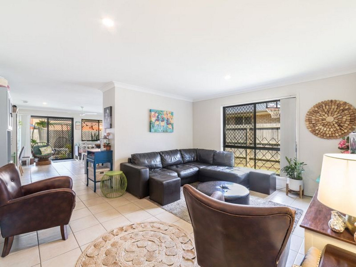 102 BARBOUR Road, BRACKEN RIDGE, QLD, 4017, Bracken Ridge - Thumbnail 2