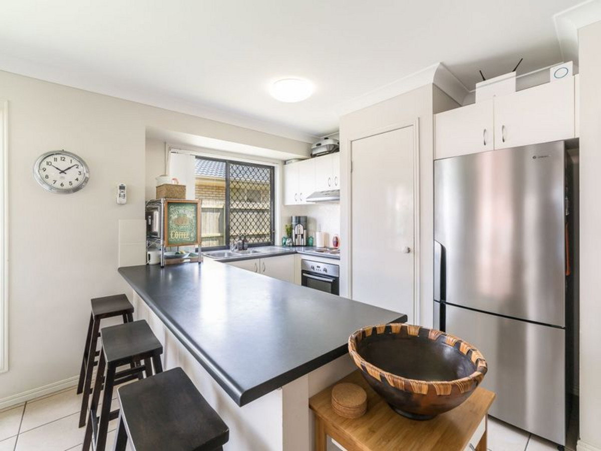 102 BARBOUR Road, BRACKEN RIDGE, QLD, 4017, Bracken Ridge - Thumbnail 3