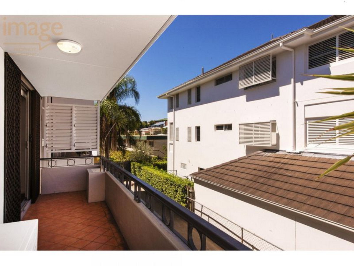 2/22 Barlow Street CLAYFIELD QLD 4011, Clayfield - Thumbnail 8
