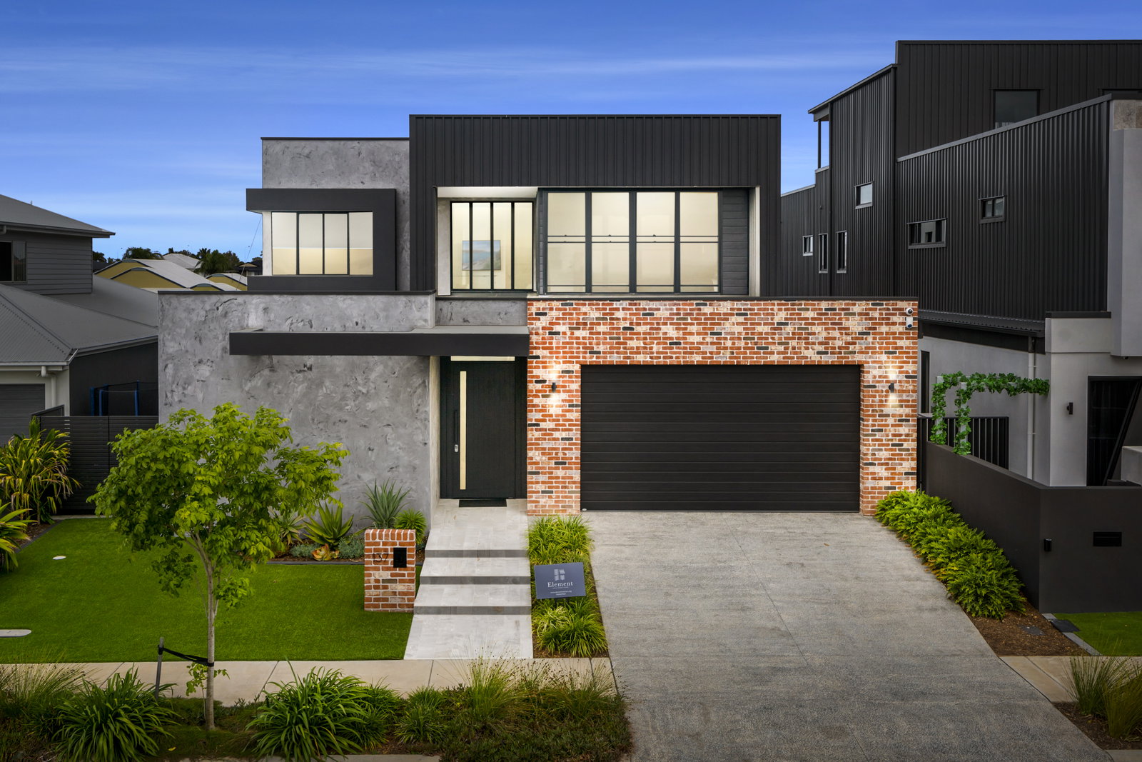 Main listing image for 137 Quay Circuit, Newport  QLD  4020