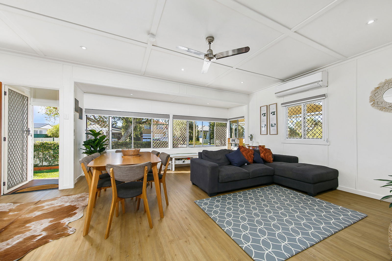 Main listing image for 27 Crawford Street, Redcliffe  QLD  4020