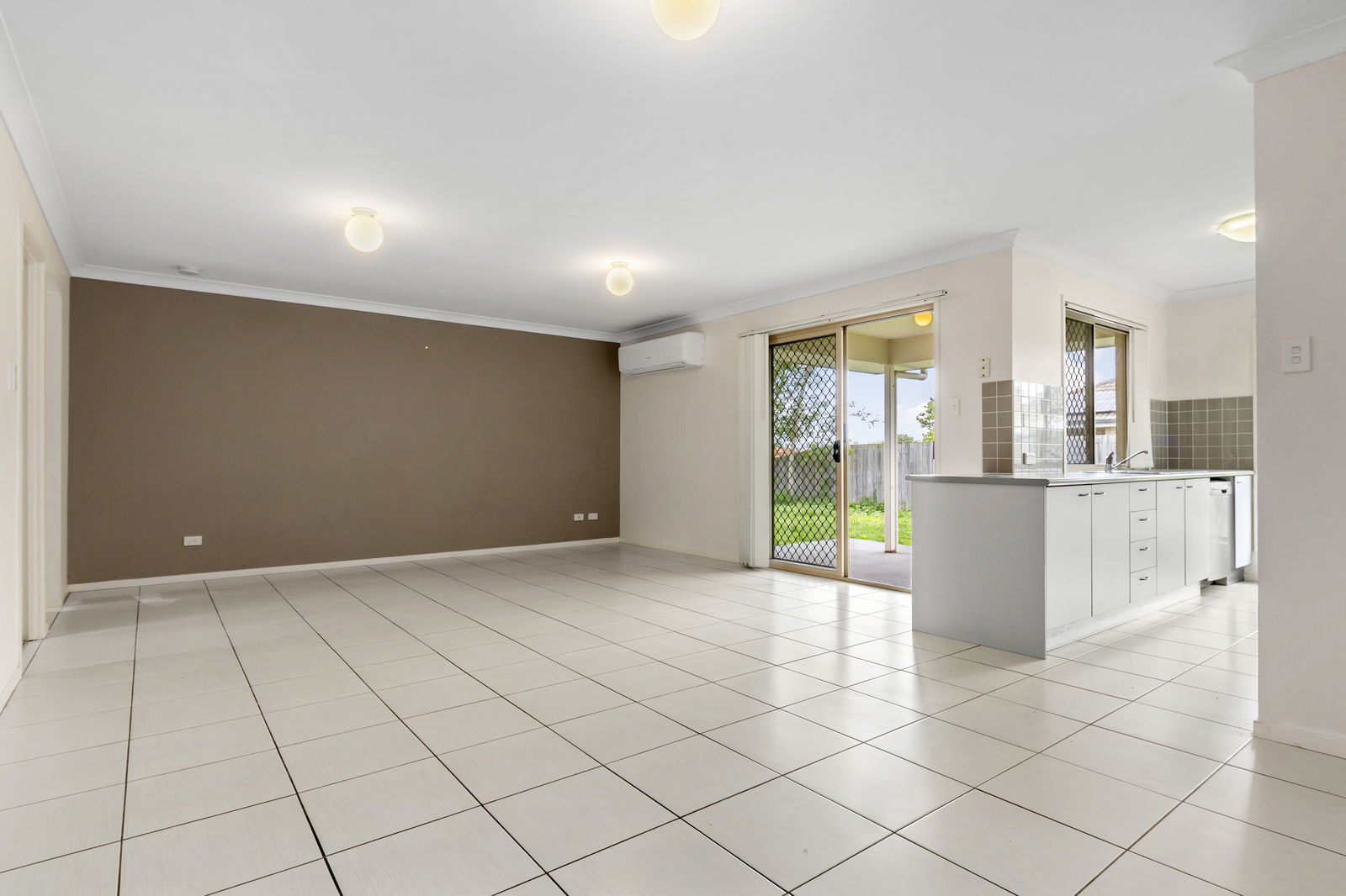 Main listing image for 10 Tamsin Court, Regents Park  QLD  4118
