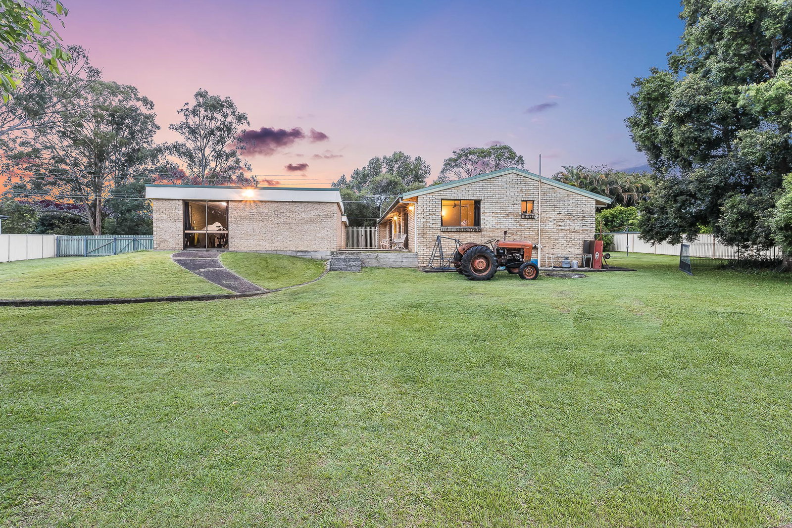 94 Trafalgar Drive, Morayfield, QLD, 4506, Morayfield - Thumbnail 3