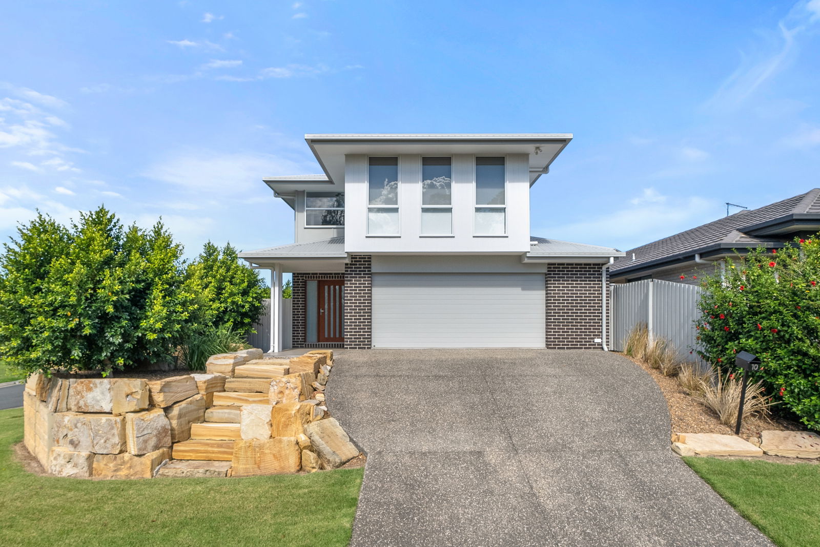 Main listing image for 10 Comet Circuit, Warner  QLD  4500