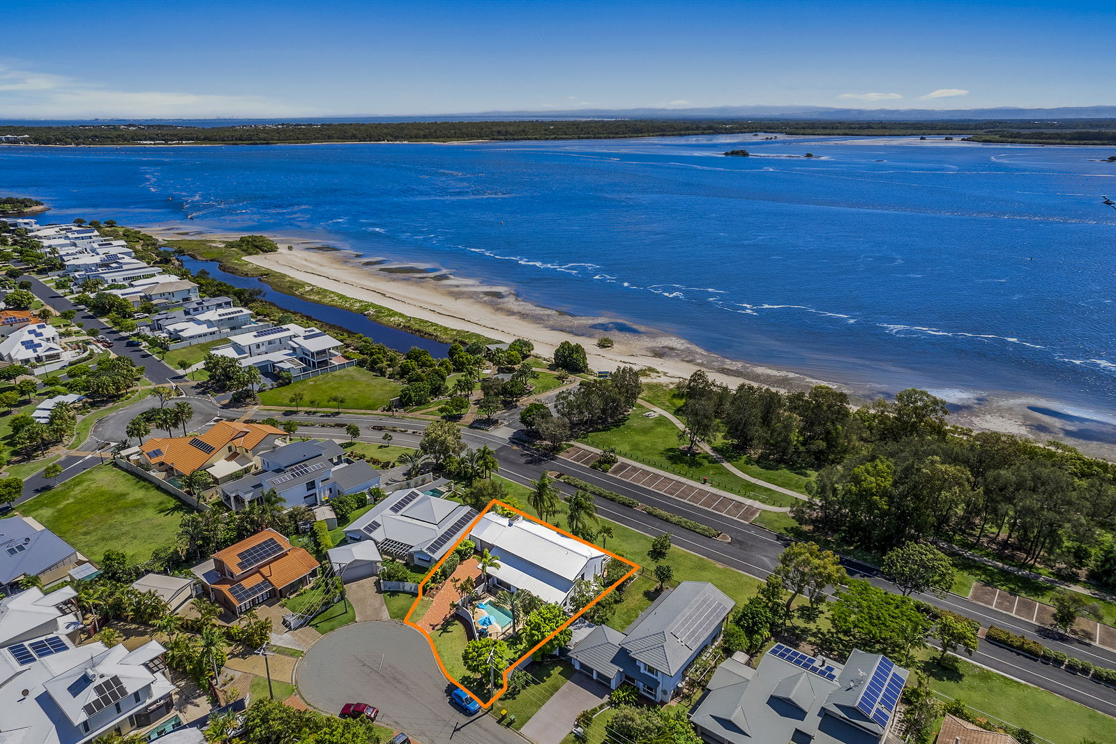 Main listing image for 18 Venus Court, Banksia Beach  QLD  4507