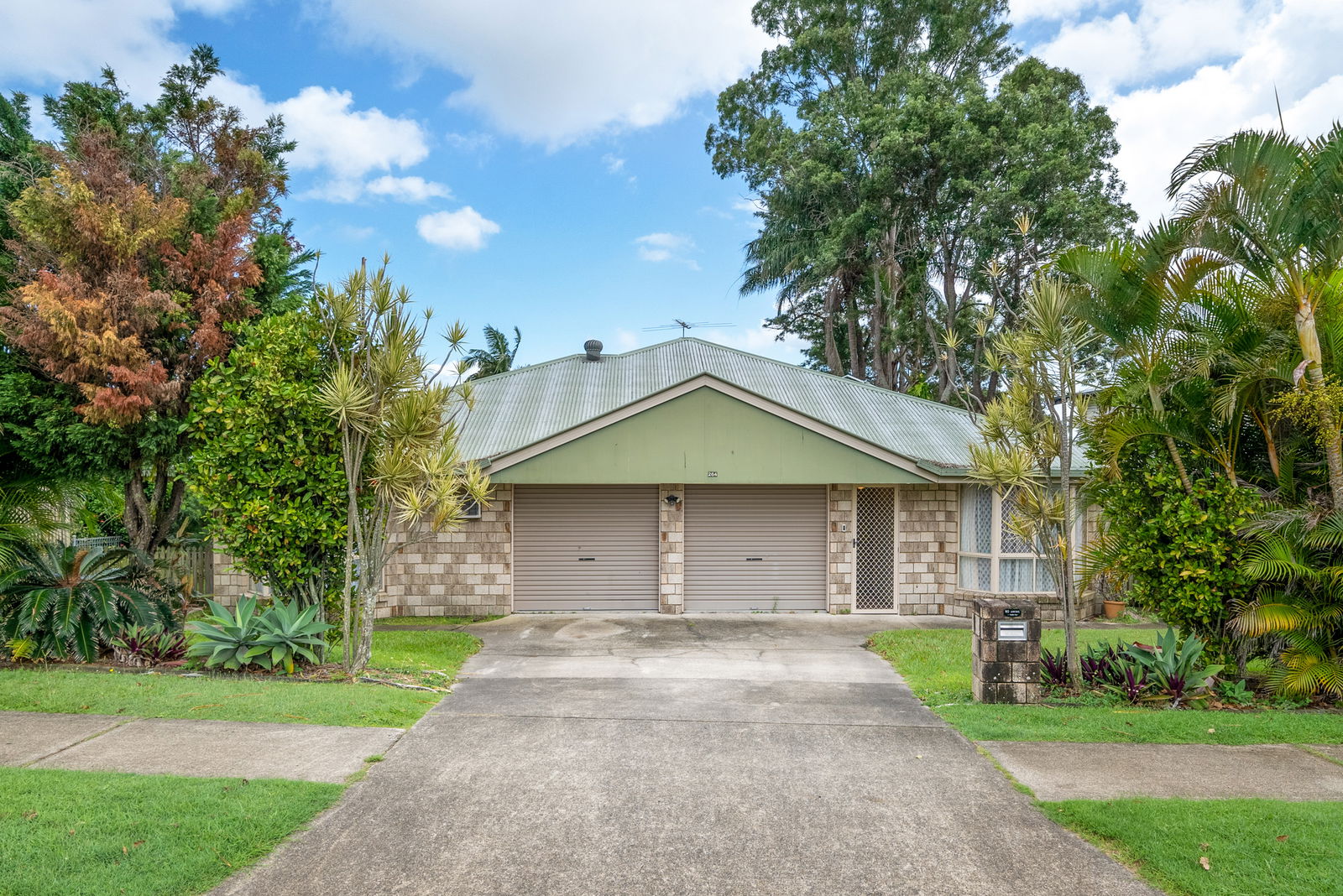 Main listing image for 264 Klingner Road, Kippa-Ring  QLD  4021