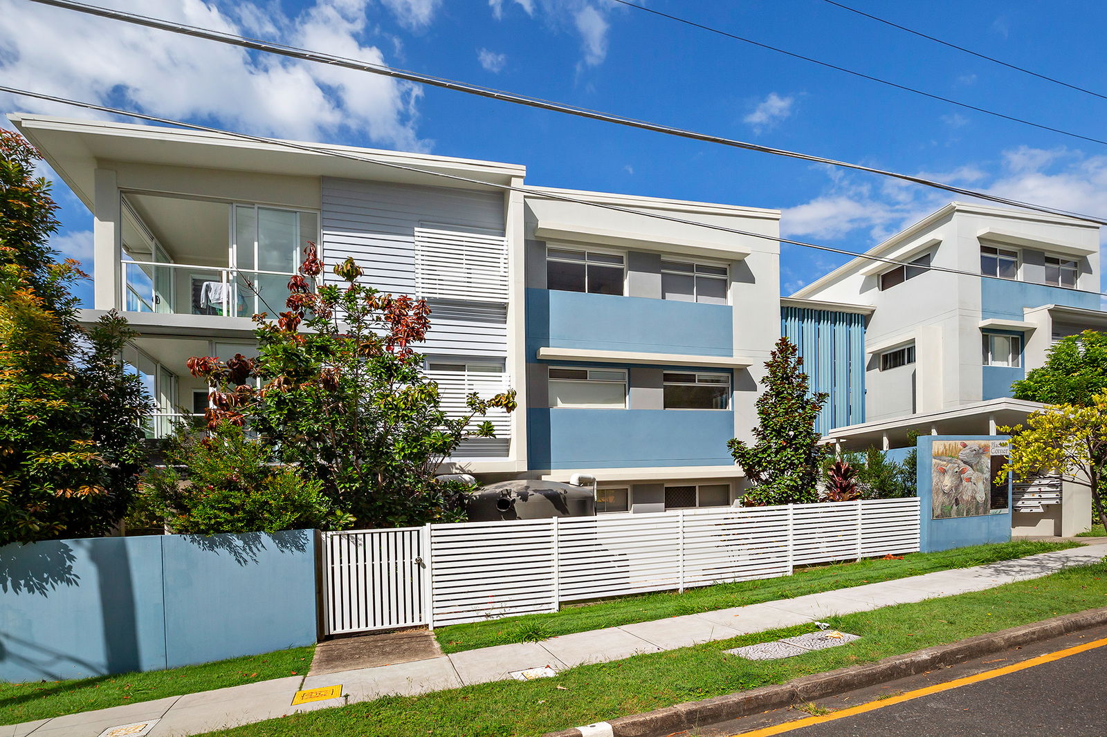 Main listing image for 4/275 Cornwall Street, Greenslopes  QLD  4120