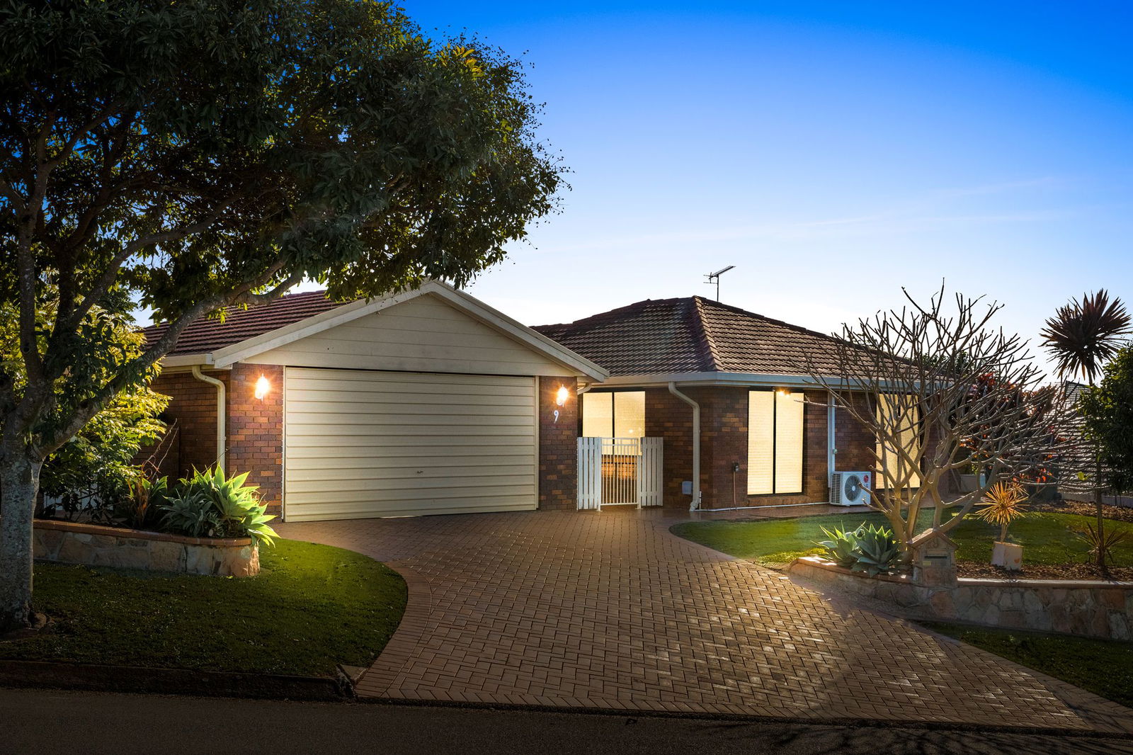 Main listing image for 9 Centurion Street, Bridgeman Downs  QLD  4035
