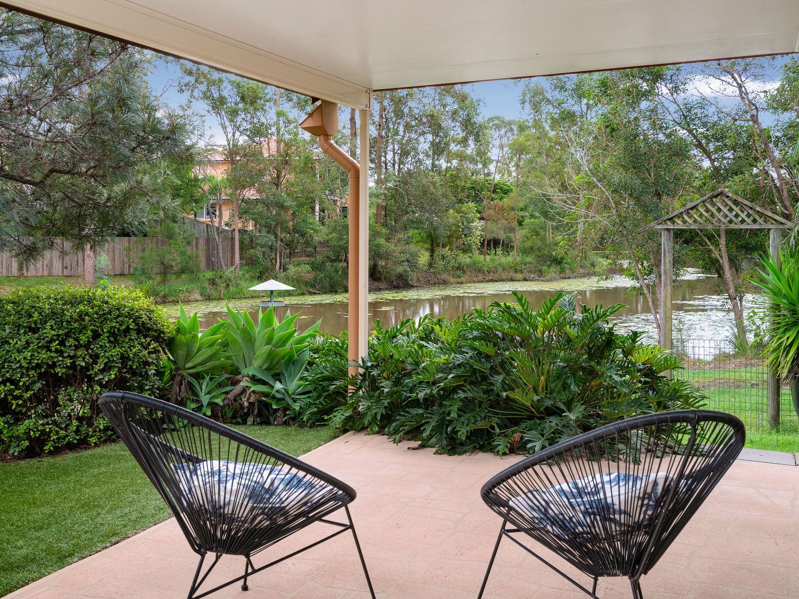 Main listing image for 6 Hayward Avenue, CASHMERE  QLD  4500