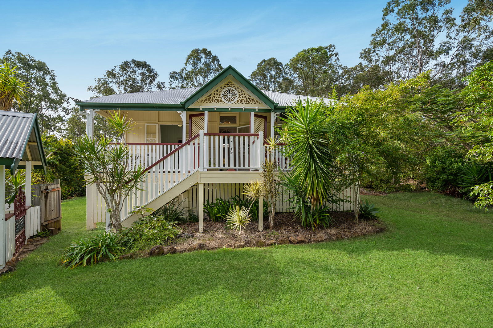 Main listing image for 160-162 Brushwood Crescent, Cedar Grove  QLD  4285