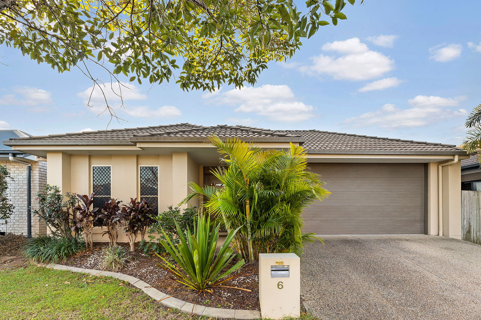 Main listing image for 6 Possum Parade, North Lakes  QLD  4509
