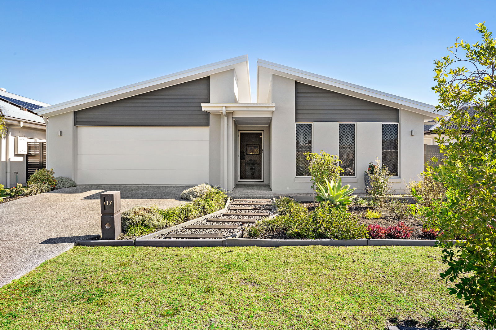 Main listing image for 17 Serrata Close, Banksia Beach  QLD  4507