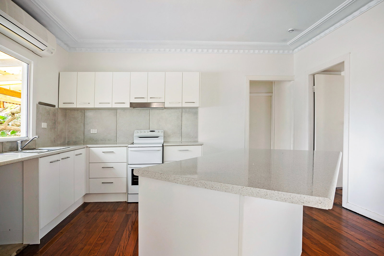 17 Mount Pleasant Road Nambour QLD 4560, Nambour - Thumbnail 2