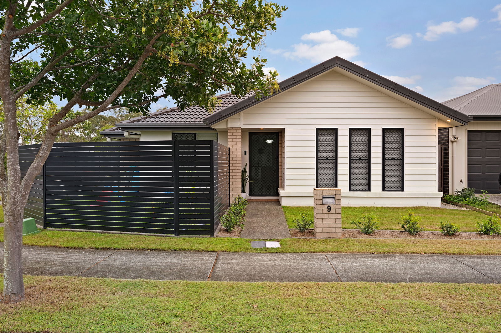 Main listing image for 9 Eucla Street, Fitzgibbon  QLD  4018