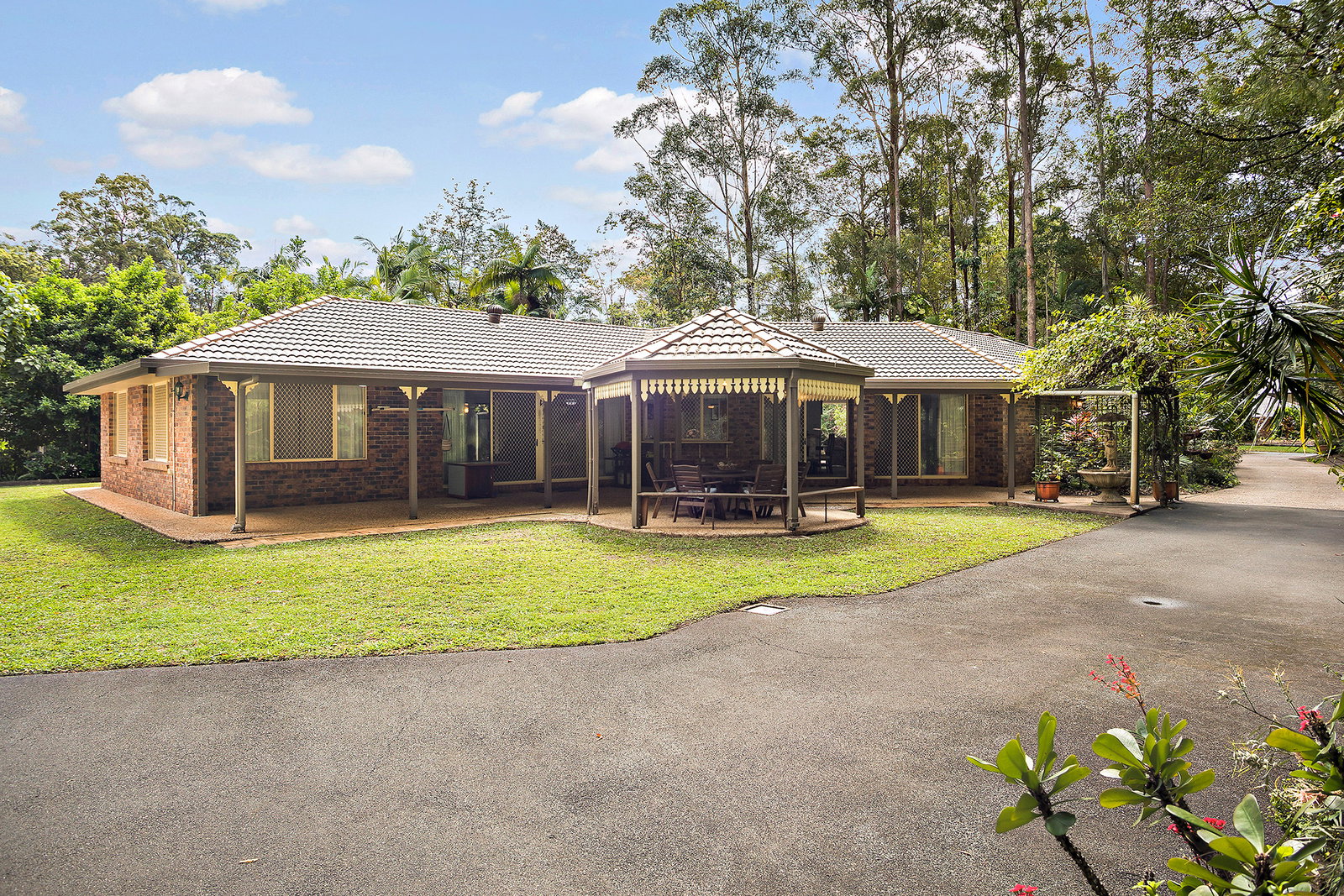 8 Adriano Court, Palmview, QLD, 4553, Palmview - Thumbnail 4