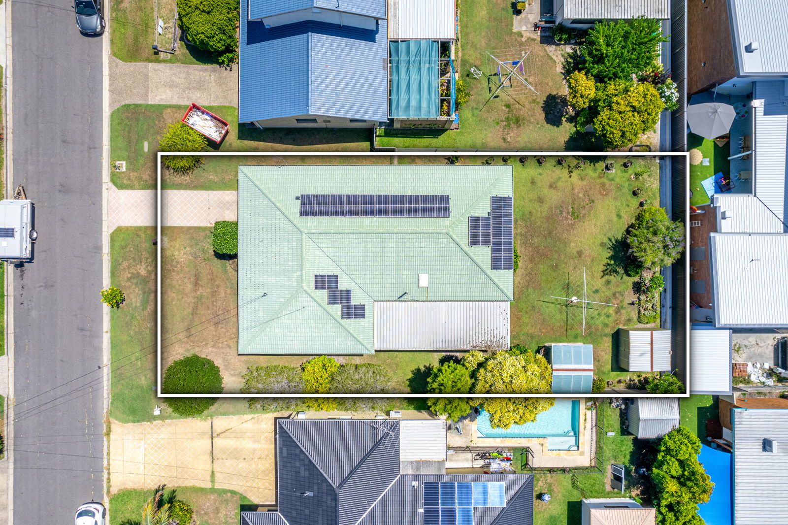 Main listing image for 6 Hibiscus Avenue, Redcliffe  QLD  4020