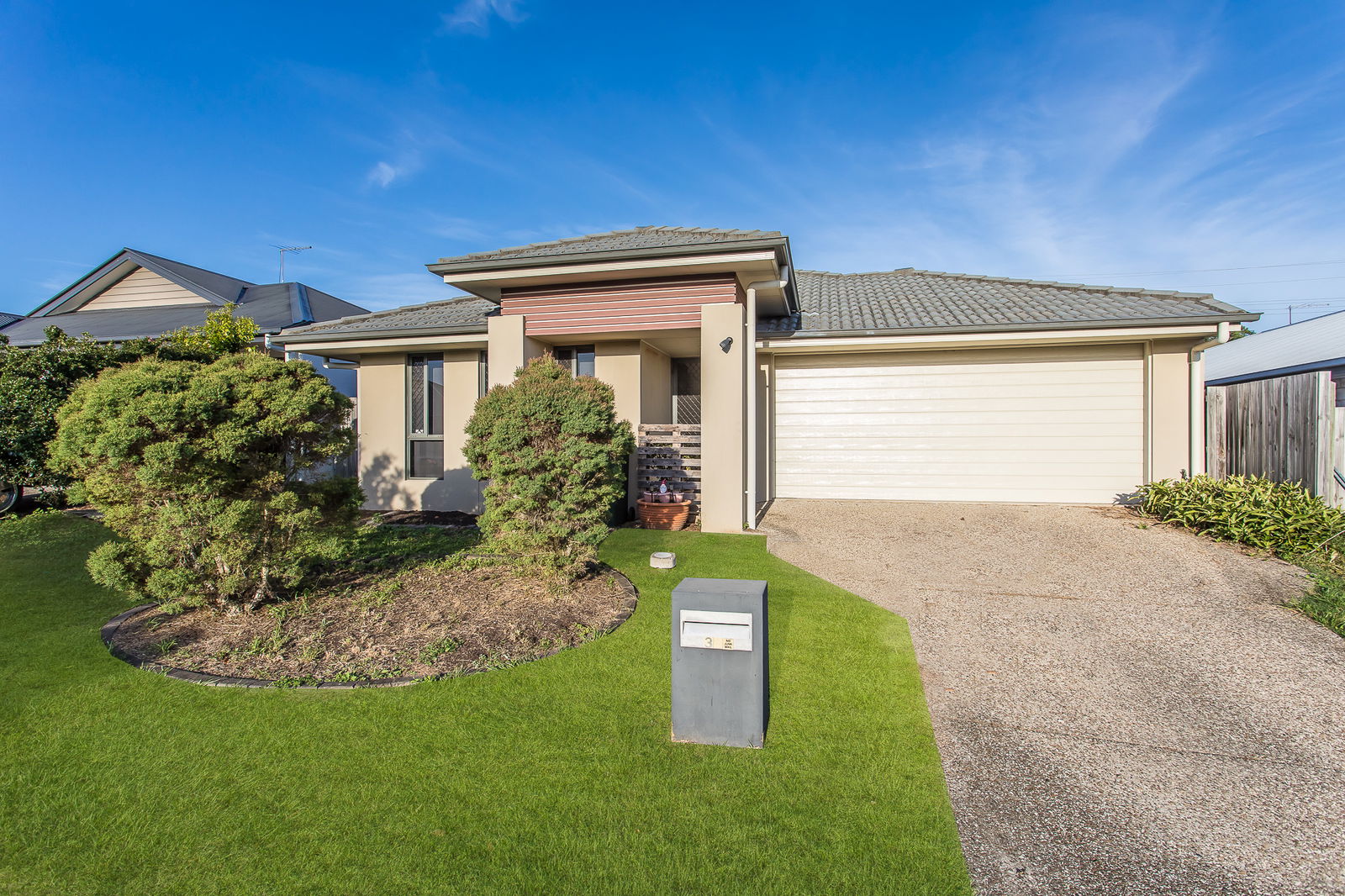 Main listing image for 33 Ascot Crescent, Kallangur  QLD  4503