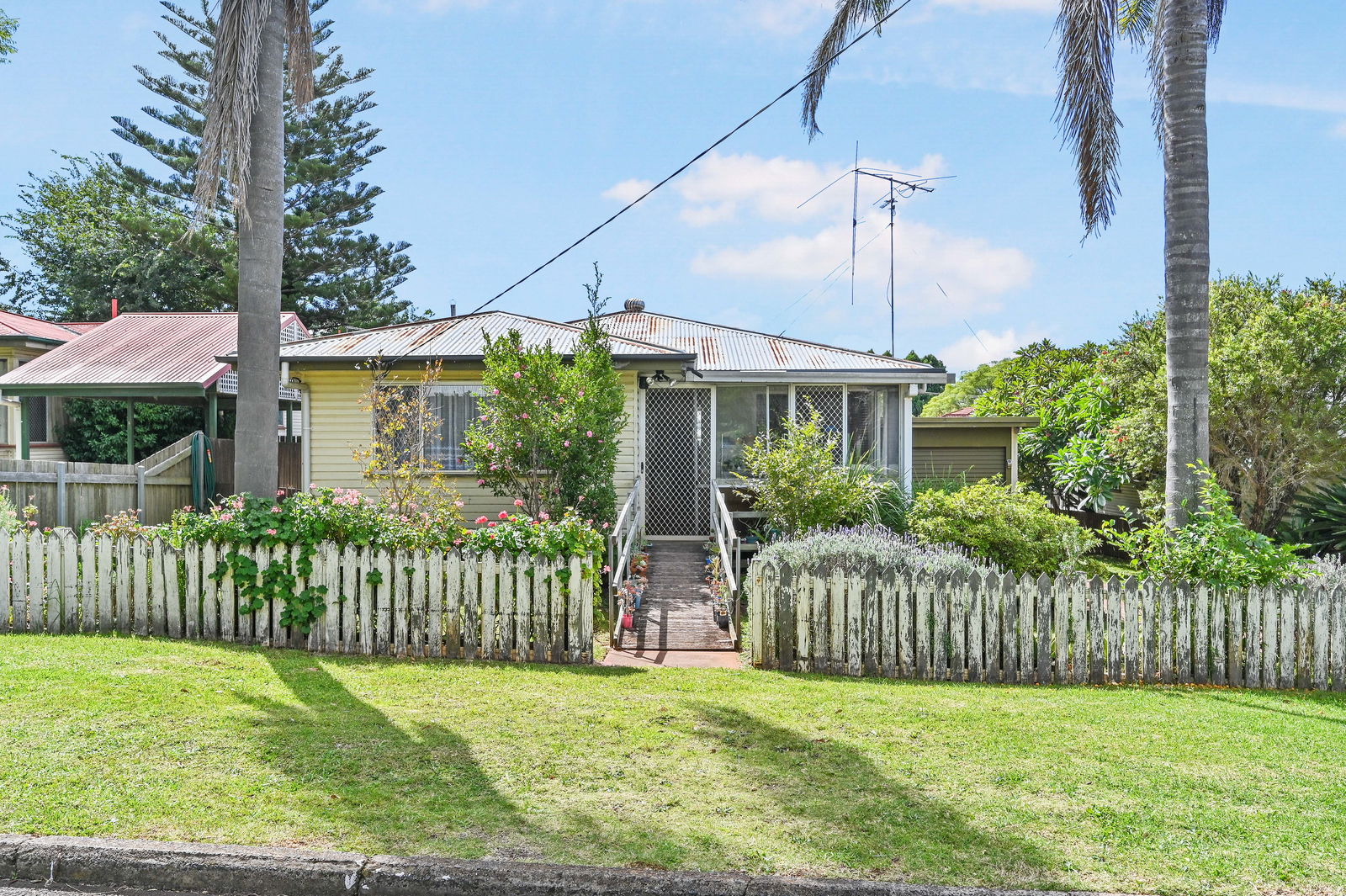 Main listing image for 27 Dalgleish Street, South Toowoomba  QLD  4350