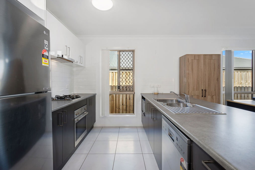 46 Vassallo Drive, Rosewood, QLD, 4340, Rosewood - Thumbnail 5