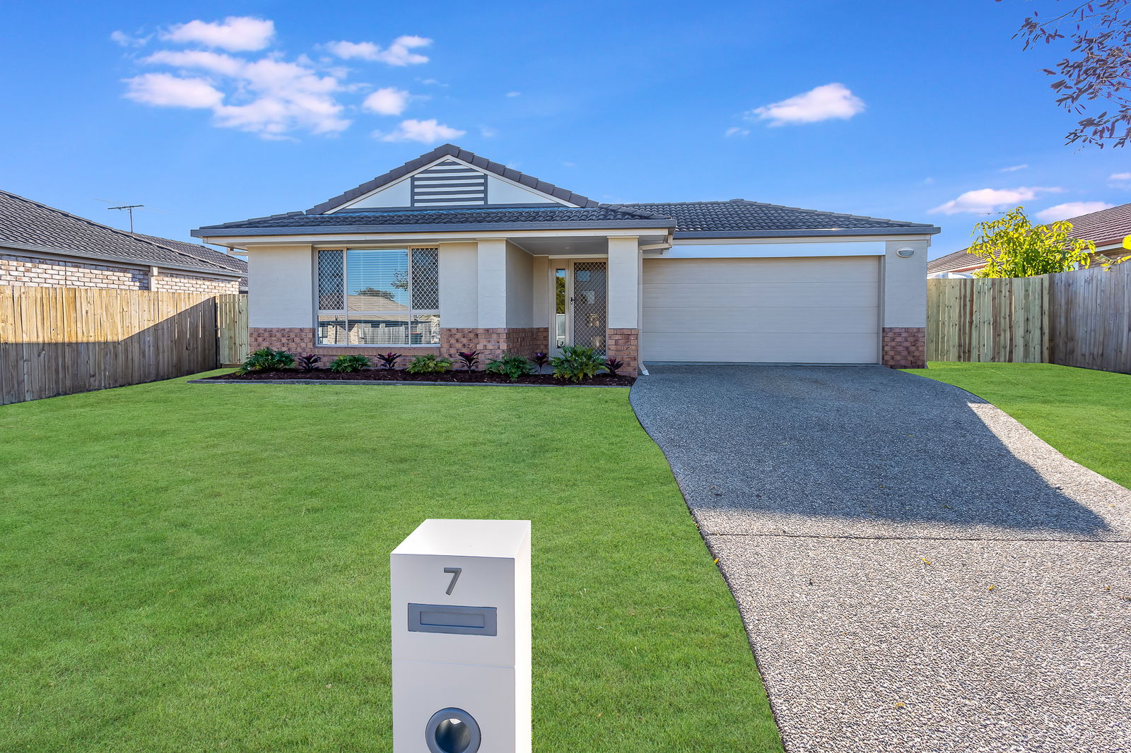 Main listing image for 7 Mavis Court, Rothwell  QLD  4022