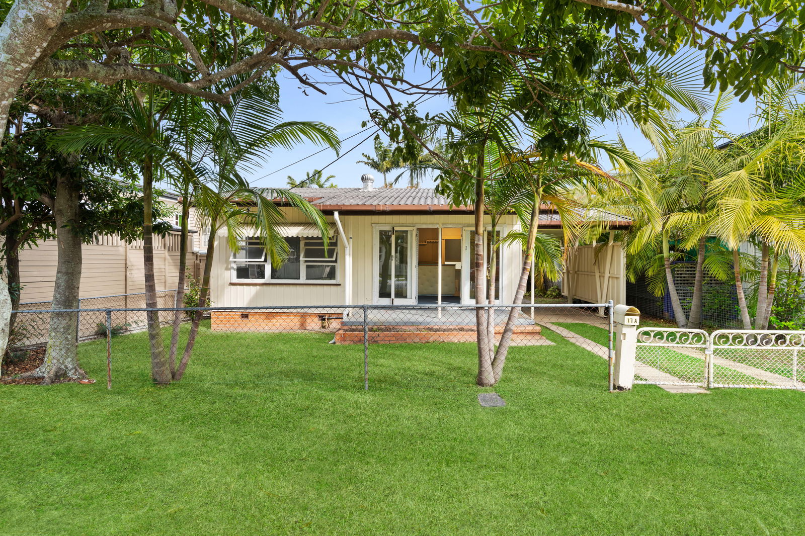 Main listing image for 17 Cowen Street, Margate  QLD  4019