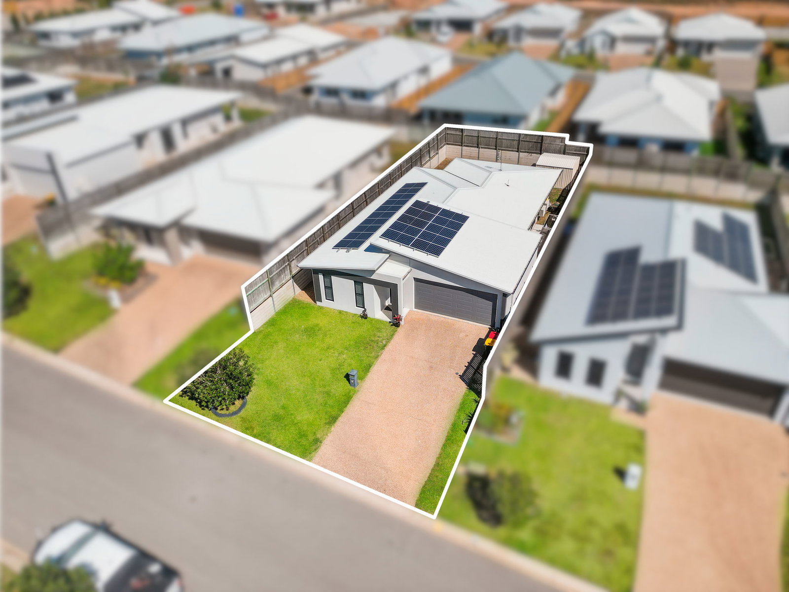9 Shale Circuit, Cosgrove, QLD, 4818, Cosgrove - Thumbnail 2