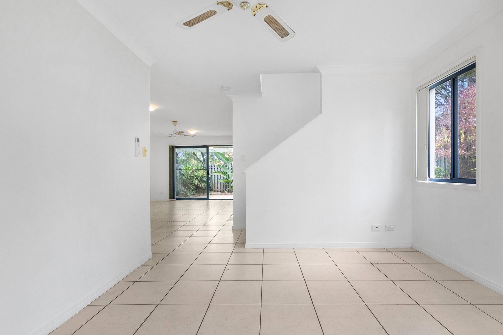 13/2 Studio Drive, Pacific Pines, QLD, 4211, Pacific Pines - Thumbnail 3