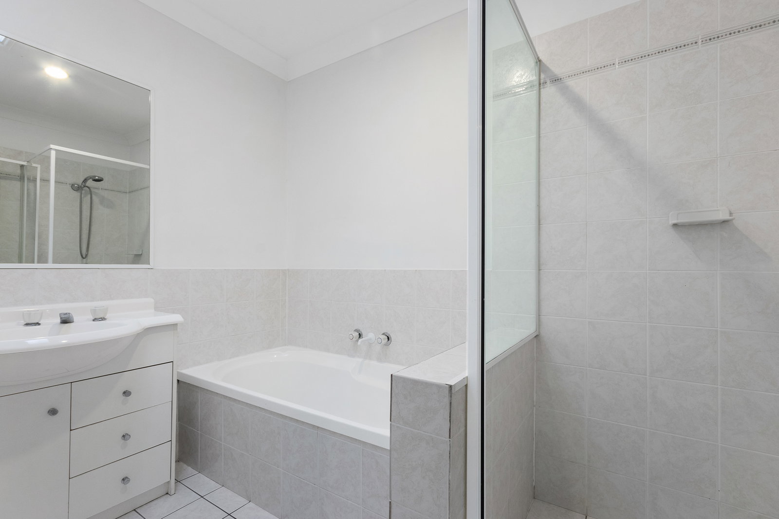 13/2 Studio Drive, Pacific Pines, QLD, 4211, Pacific Pines - Thumbnail 7