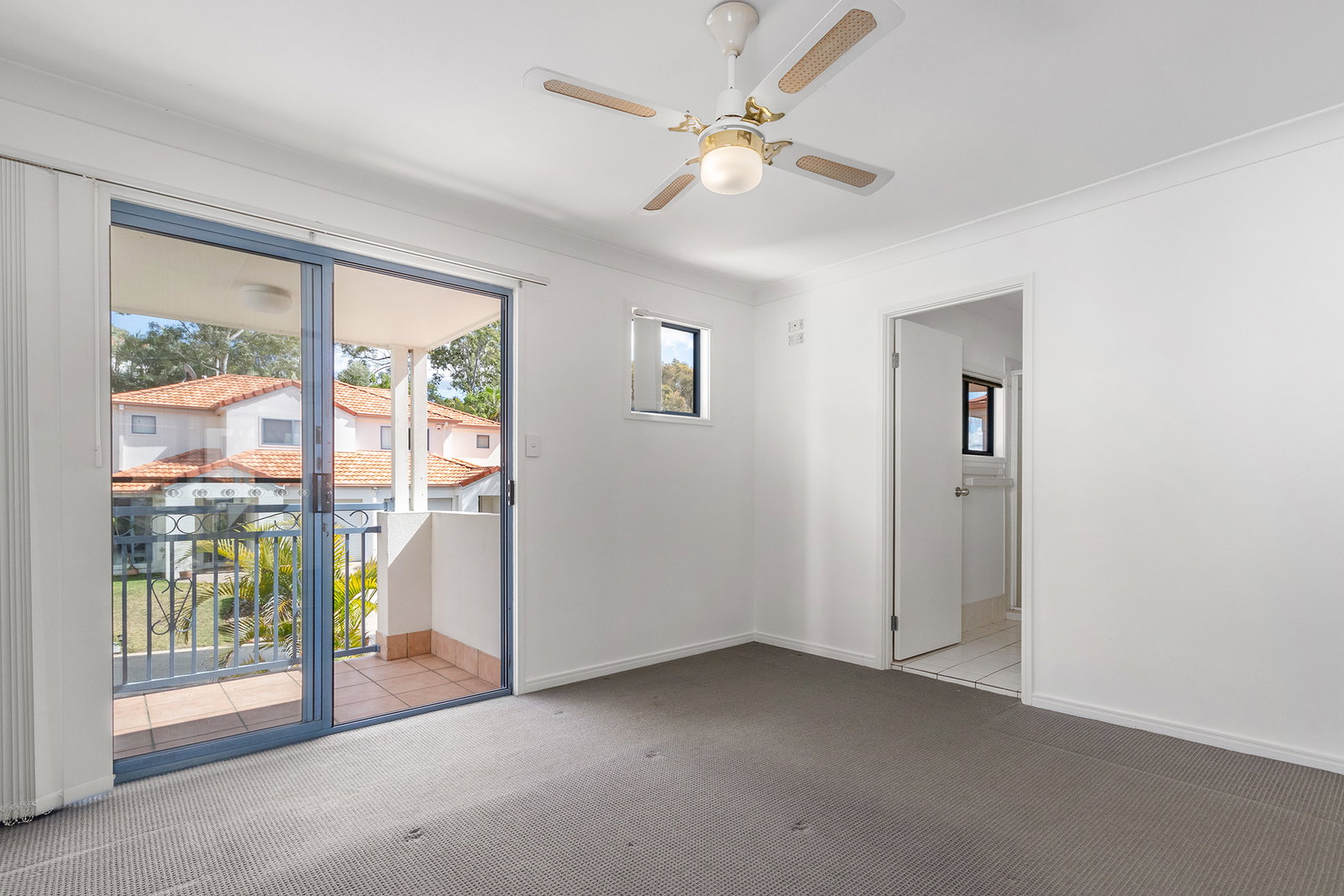 13/2 Studio Drive, Pacific Pines, QLD, 4211, Pacific Pines - Thumbnail 8