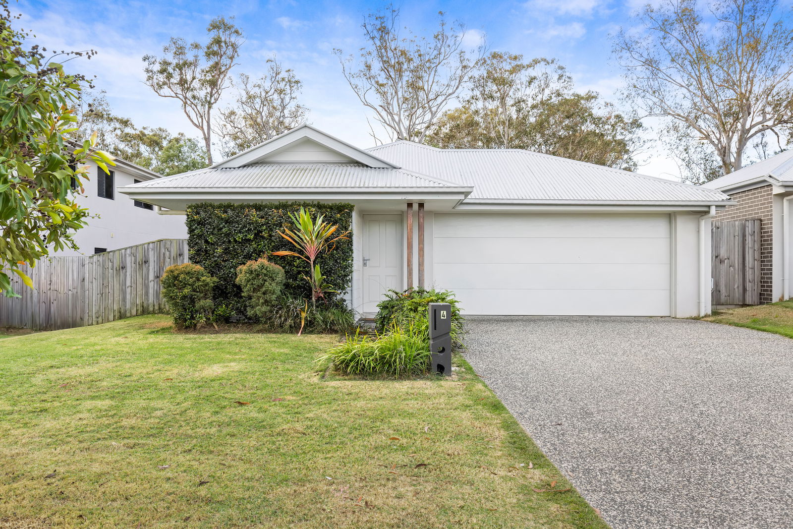 Main listing image for 4 Frederick Place, Park Ridge  QLD  4125