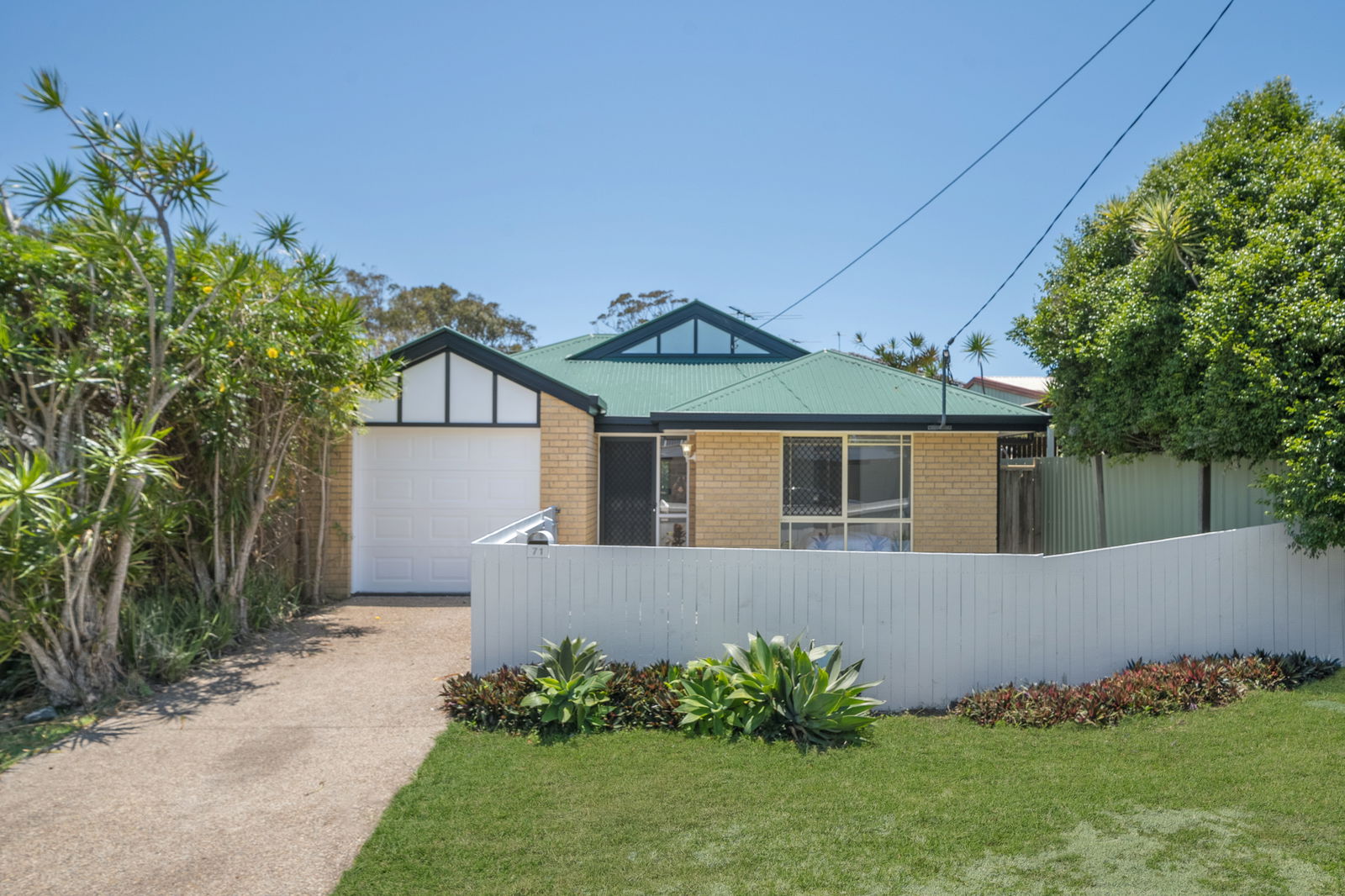 Main listing image for 71 Hill Parade, Clontarf  QLD  4019