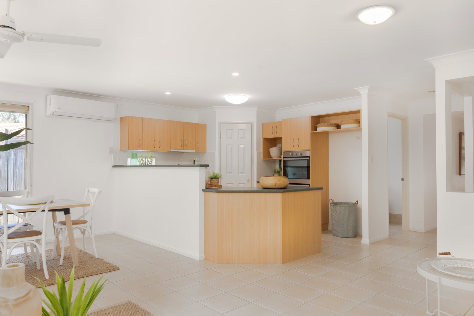 2 Watergum Parade, Molendinar, QLD, 4214, Molendinar - Thumbnail 8