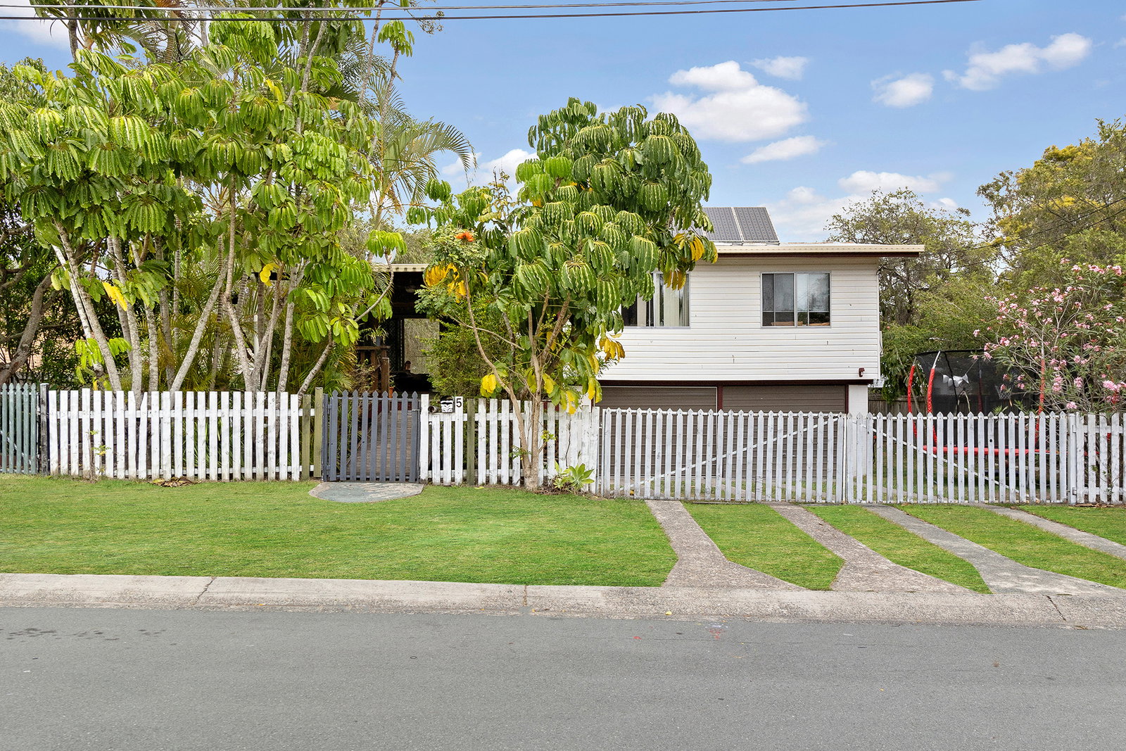 5 Bluegum Court, Kingston, QLD, 4114, Kingston - Thumbnail 2