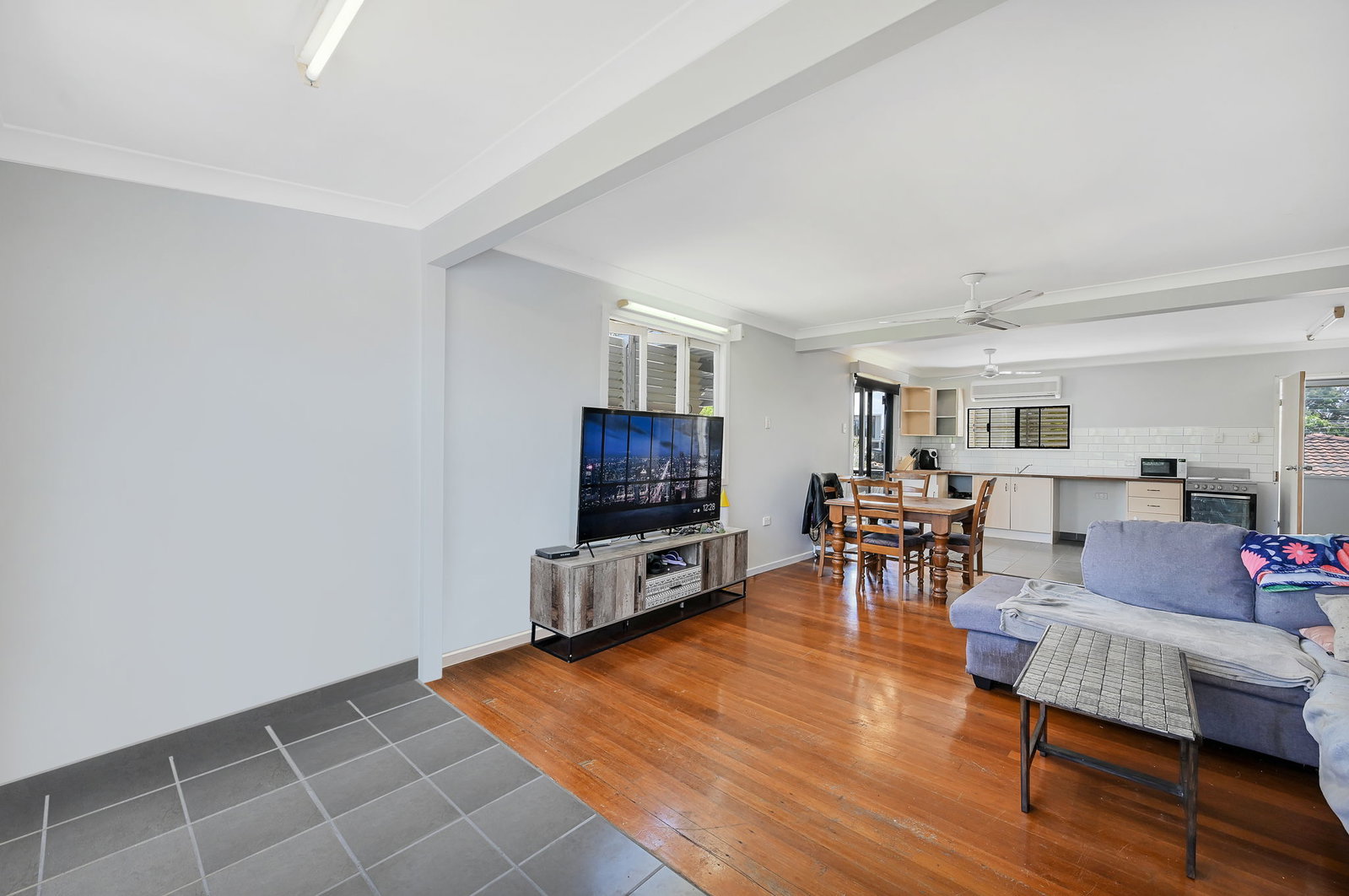 16 Barnett Street, Mount Louisa, QLD, 4814, Mount Louisa - Thumbnail 2