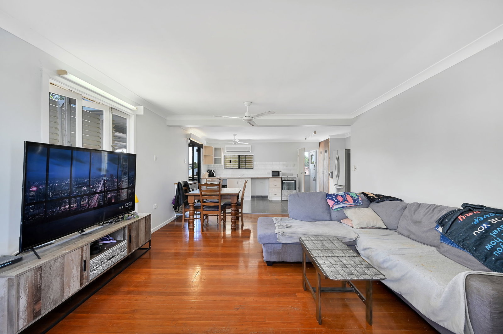 16 Barnett Street, Mount Louisa, QLD, 4814, Mount Louisa - Thumbnail 3