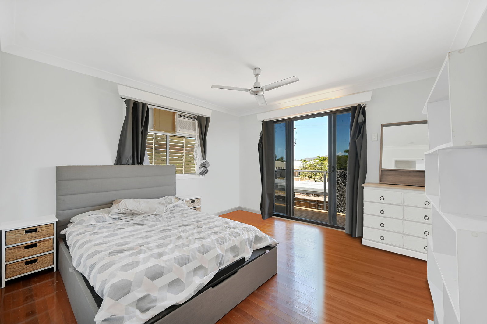 16 Barnett Street, Mount Louisa, QLD, 4814, Mount Louisa - Thumbnail 7