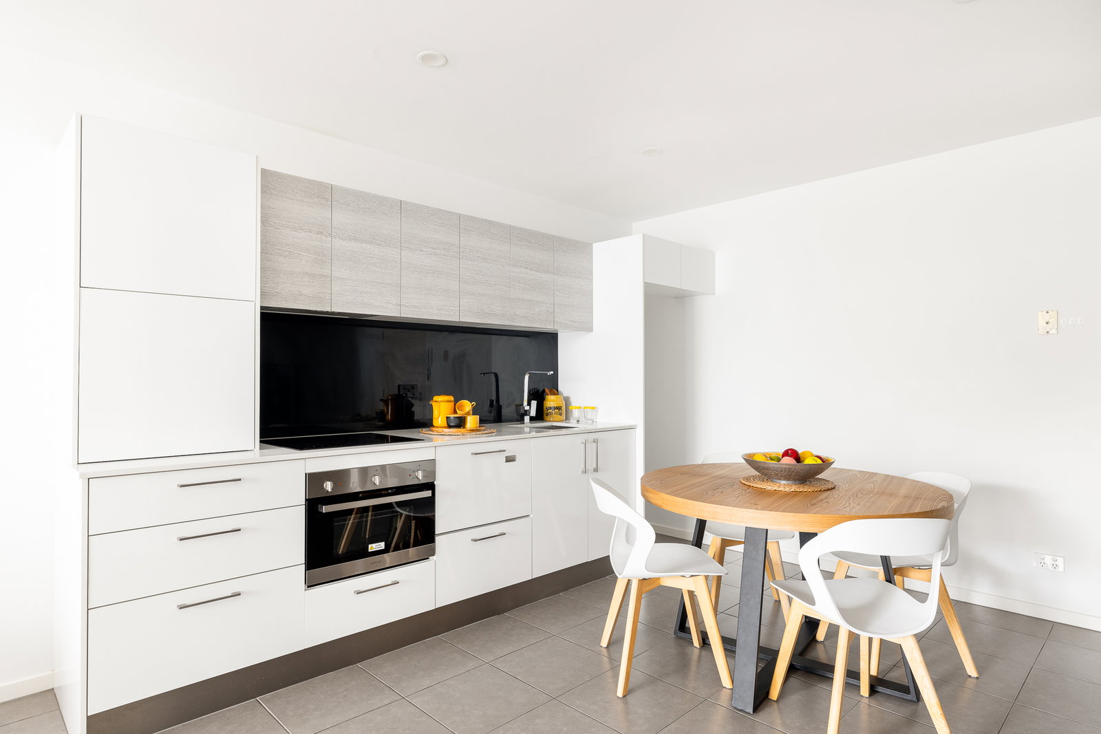 1103/6-8 Waterford Court, Bundall, QLD, 4217, Bundall - Thumbnail 6