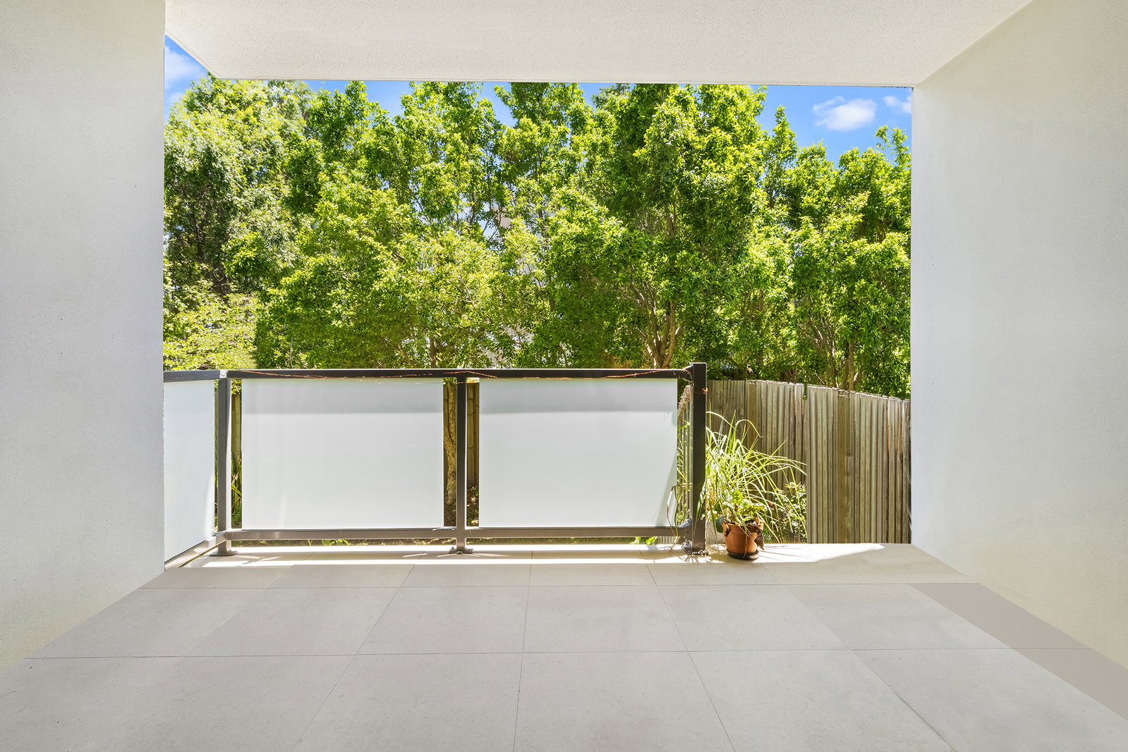 1/12 Lyon Street, Moorooka, QLD, 4105, Moorooka - Thumbnail 2