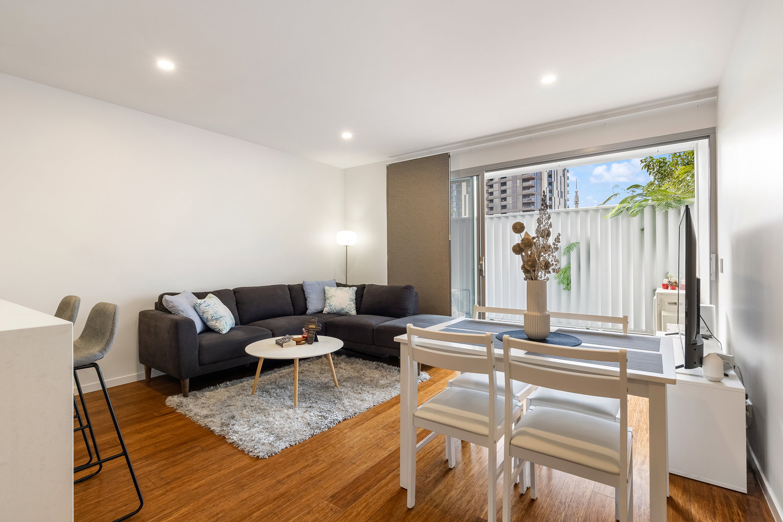 302/14 Brereton Street, South Brisbane, QLD, 4101, South Brisbane - Thumbnail 2
