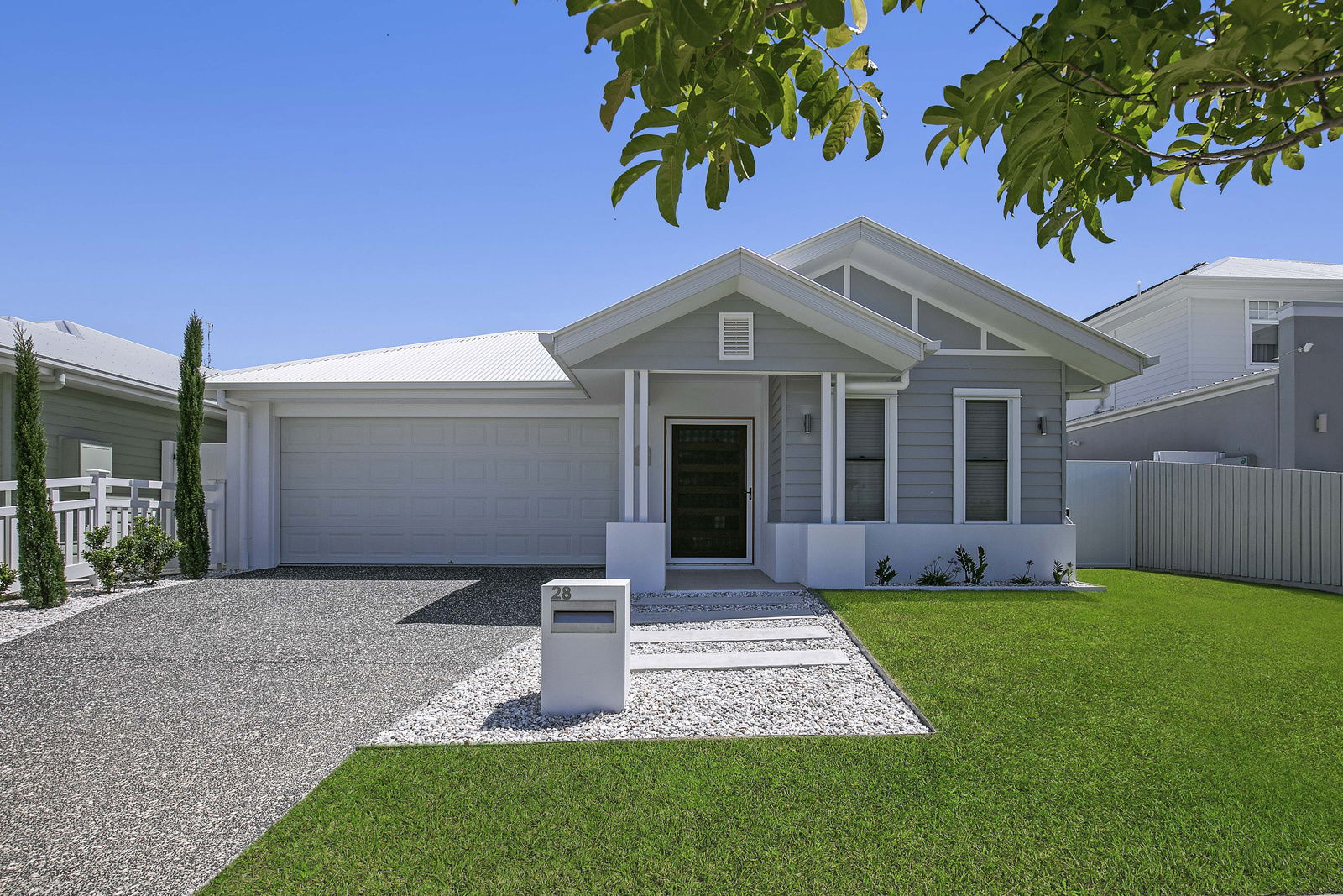 Main listing image for 28 Lighthouse Esplanade, Newport  QLD  4020