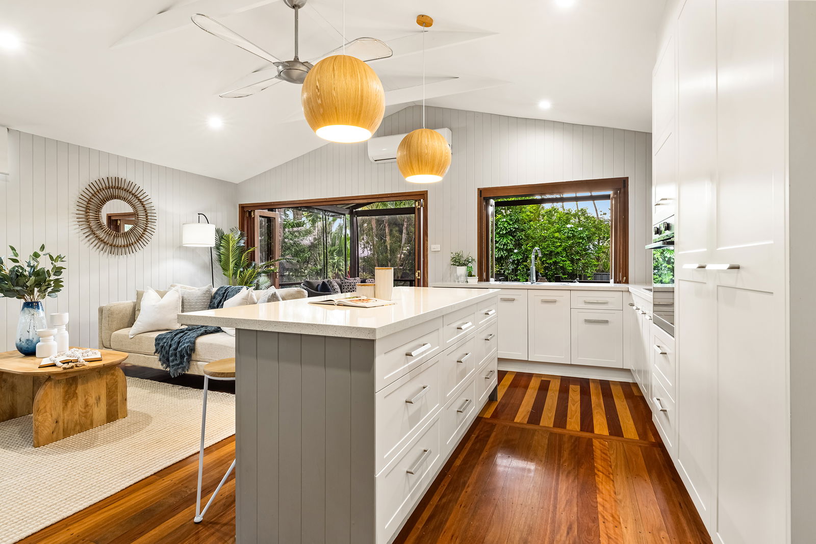 Main listing image for 92 Thomas Street, Birkdale  QLD  4159
