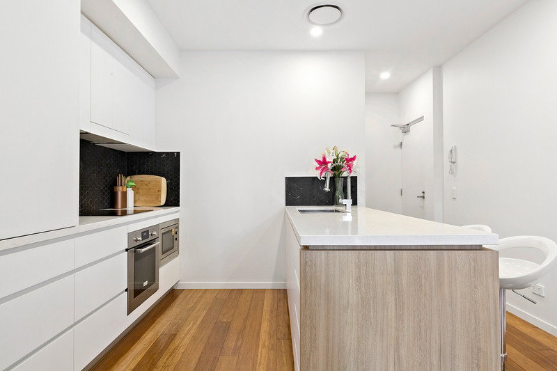 3/166 Norman Avenue, Norman Park, QLD, 4170, Norman Park - Thumbnail 3