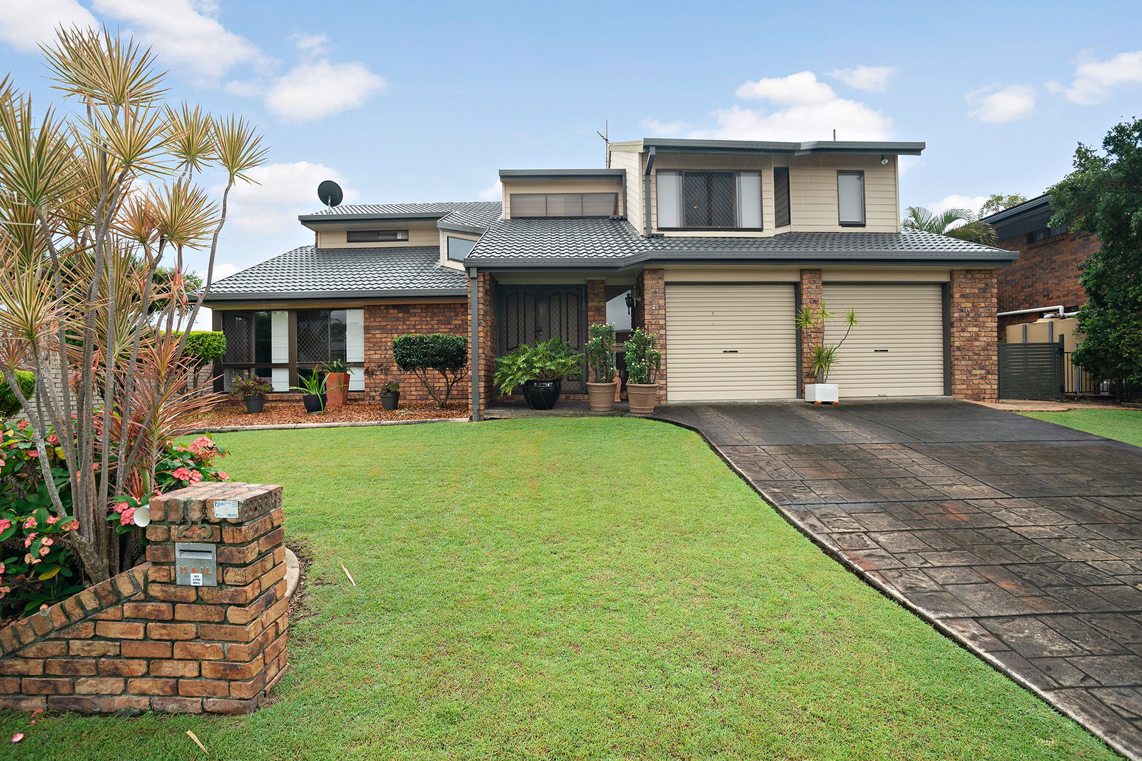 Main listing image for 25 Bronwyn Street, Bracken Ridge  QLD  4017
