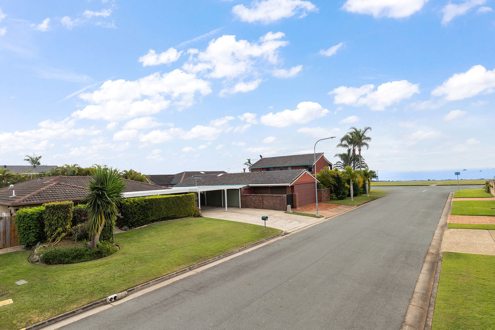 Main listing image for 4 Valiant Court, Newport  QLD  4020