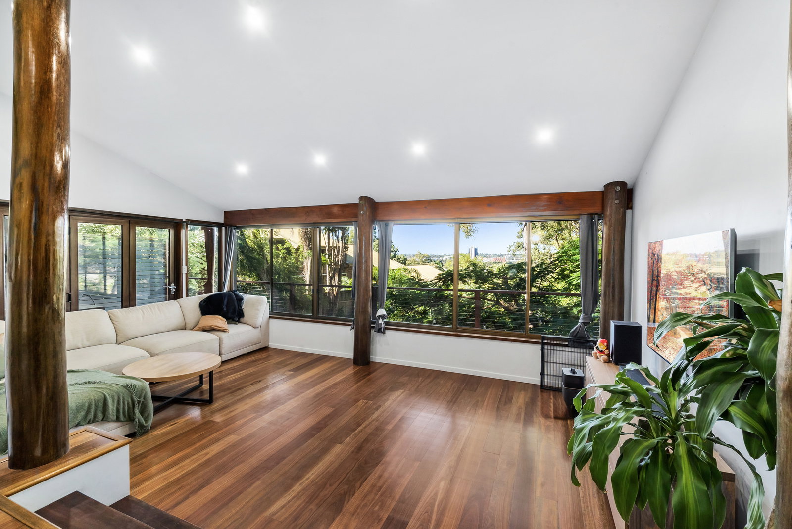 6a Sherwood Close, Mudgeeraba, QLD, 4213, Mudgeeraba - Thumbnail 2