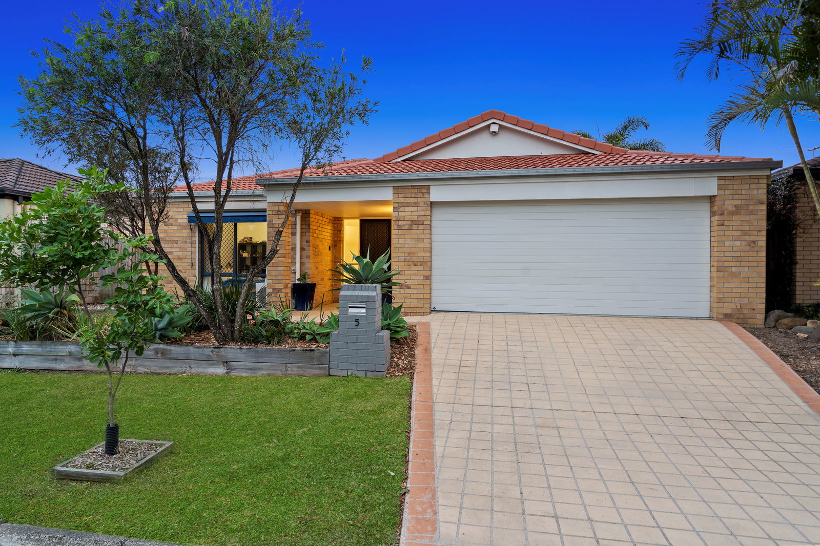 Main listing image for 5 Cobbler Place, Hemmant  QLD  4174