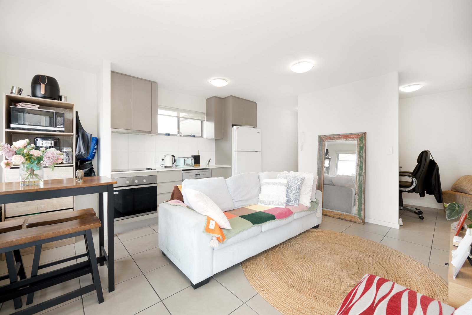 13/14 Rose Street, Southport, QLD, 4215, Southport - Thumbnail 3