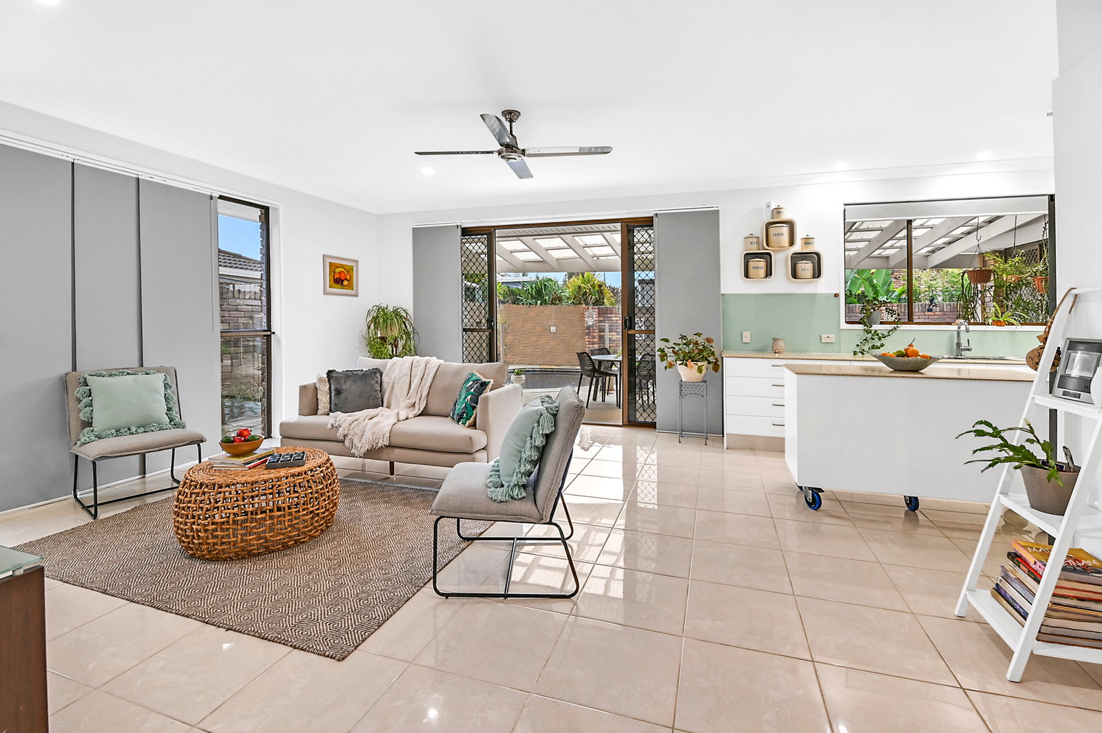 9 Wanneroo Court, Mermaid Waters, QLD, 4218, Mermaid Waters - Thumbnail 3