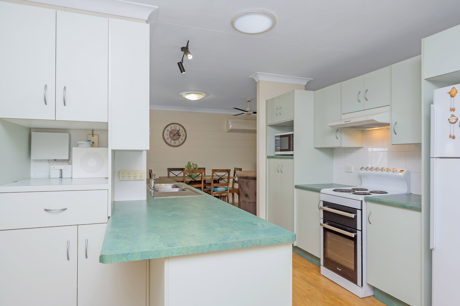 11 Black Braes Court, Mount Louisa, QLD, 4814, Mount Louisa - Thumbnail 5