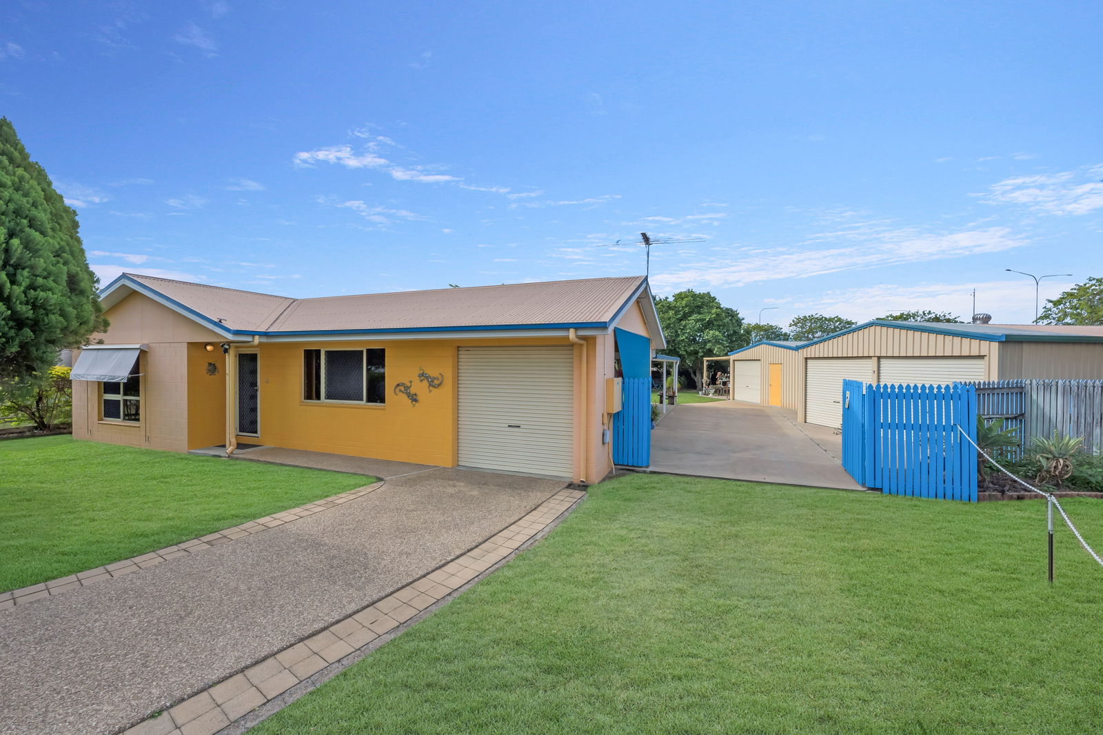 Main listing image for 11 Black Braes Court, Mount Louisa  QLD  4814